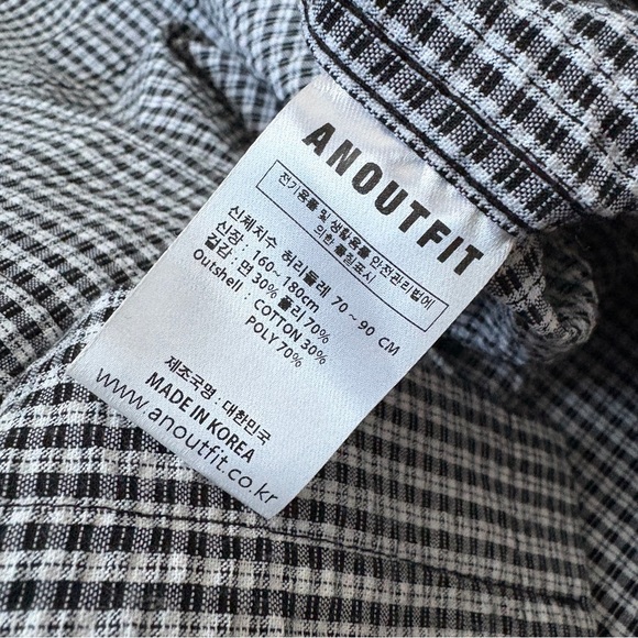 Korean brand: ANOUTFIT short sleeve shirt - Picture 3 of 3